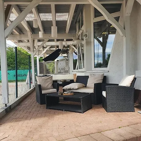 Sport Inklusive Schwimmbad, Sauna Und Fruehstueck Naehe Europa-park Hotel Kenzingen