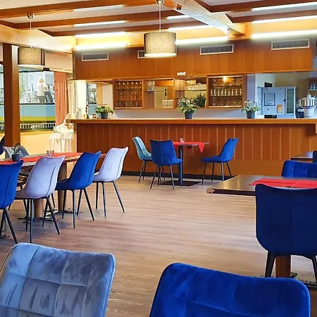 Sport Inklusive Schwimmbad, Sauna Und Fruehstueck Naehe Europa-park 4* 켄진겐