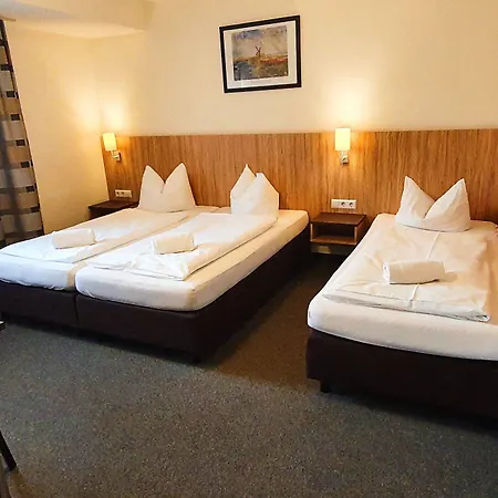 호텔 Sport Inklusive Schwimmbad, Sauna Und Fruehstueck Naehe Europa-park 4*